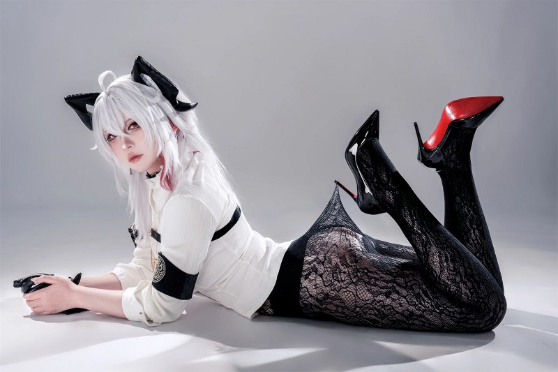 图片[3]-半半子全套Cosplay写真资源合集下载 | 突破次元壁的百变萌妹
