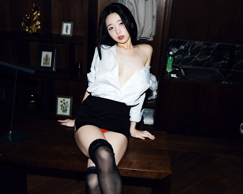 图片[2]-韩国纯欲萝莉博主Yeon Woo(연우)套图合集持续更新...... [3887P+165V]-老司机图社